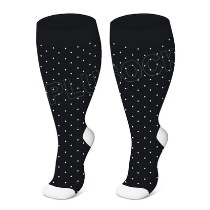 Elastische Kompressionsstrümpfe in Übergröße, einfarbig - Schwarze Punkte - 4XL - image 1