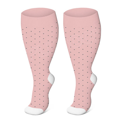 Elastische Kompressionsstrümpfe in Übergröße, einfarbig - Rosa Punkte - 4XL - image 3