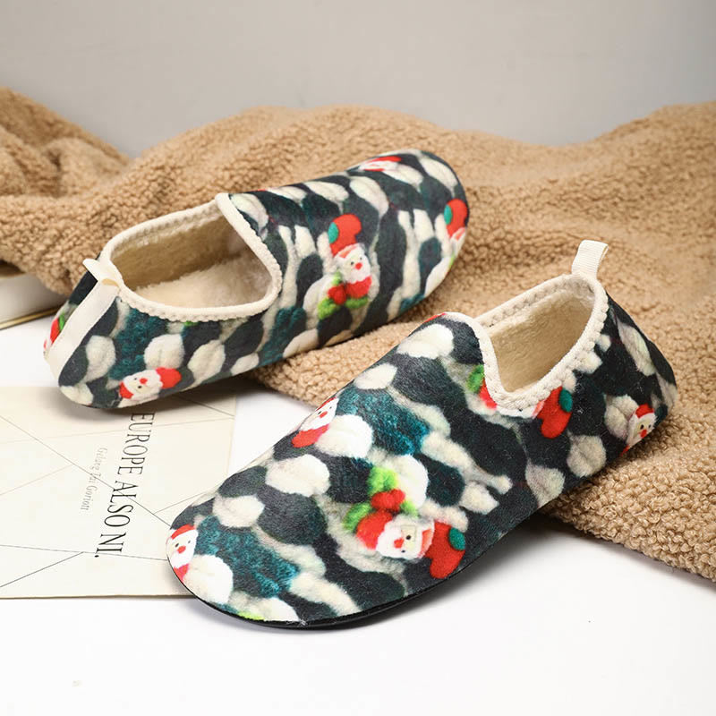 Weihnachtsmann-Hausschuhsocken in Übergröße