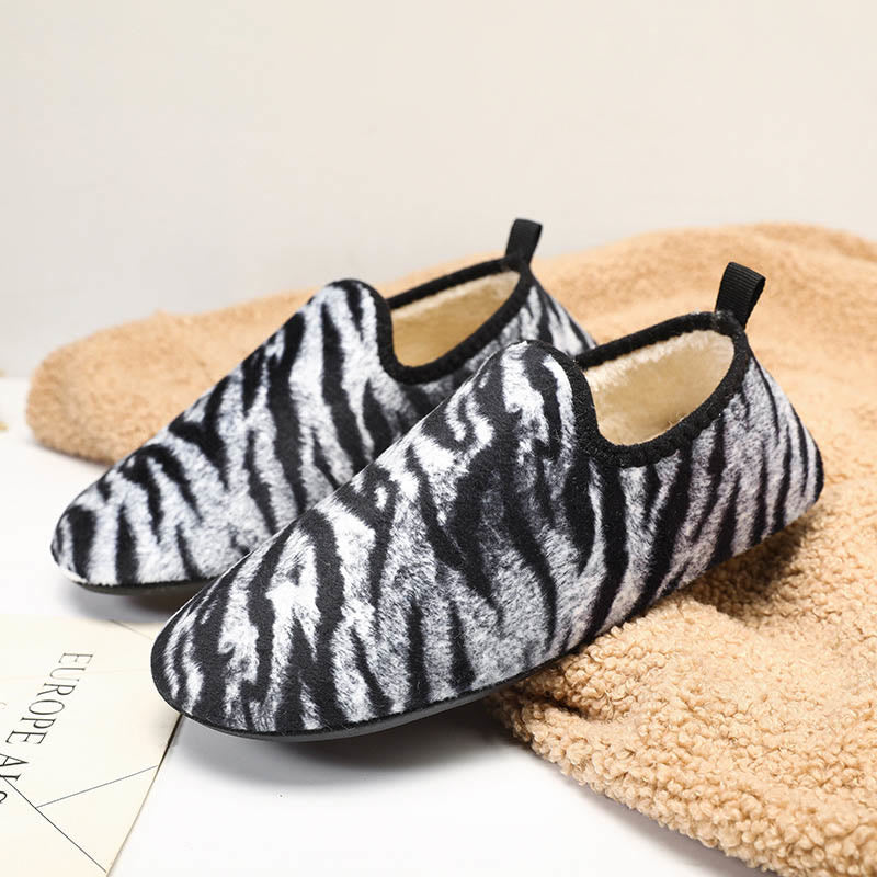 Tiger-Hausschuhsocken in Übergröße - image 4