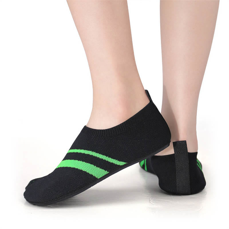 Gestreifte Slipper-Socken mit geteilter Zehenpartie in Übergröße - image 2