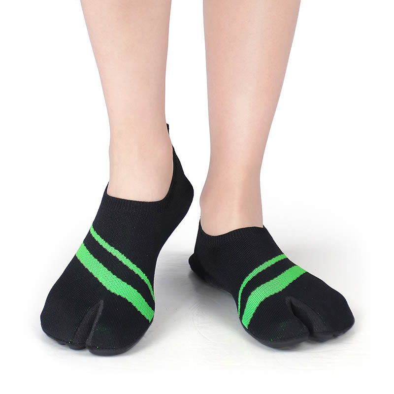 Gestreifte Slipper-Socken mit geteilter Zehenpartie in Übergröße - image 3
