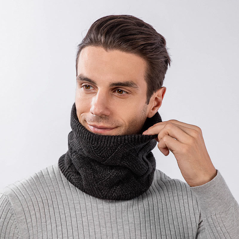 Einfarbiges, schlichtes 2-in-1-Set mit Beanie-Schal und Strick