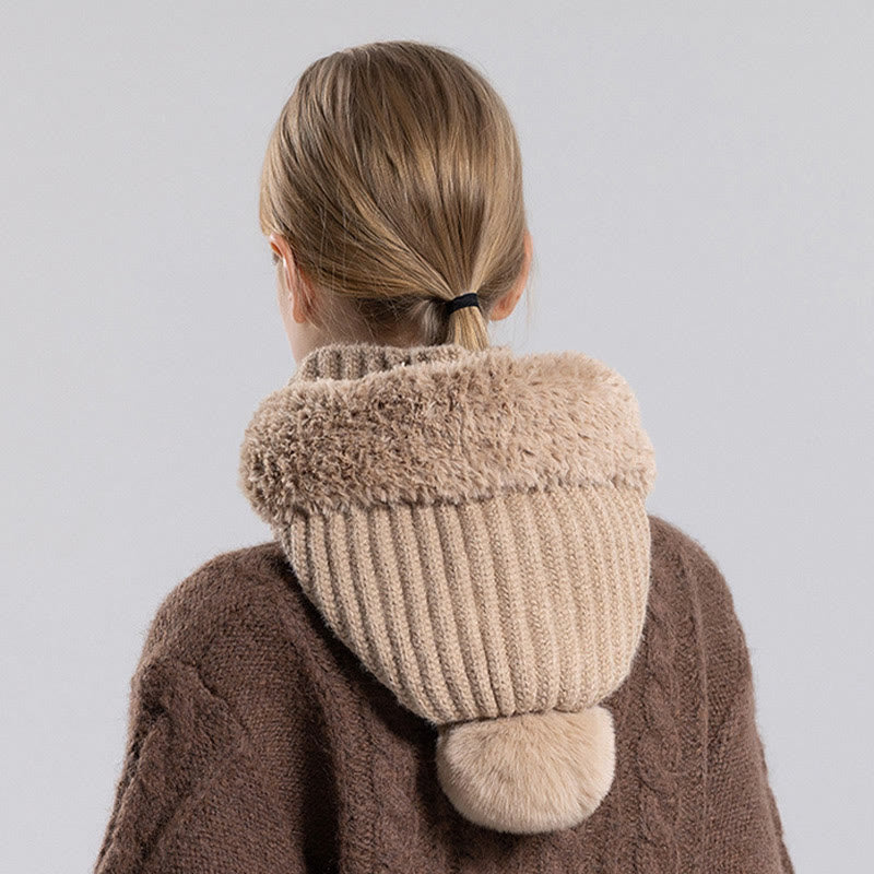 Weicher Winterschal mit Kapuze - image 10