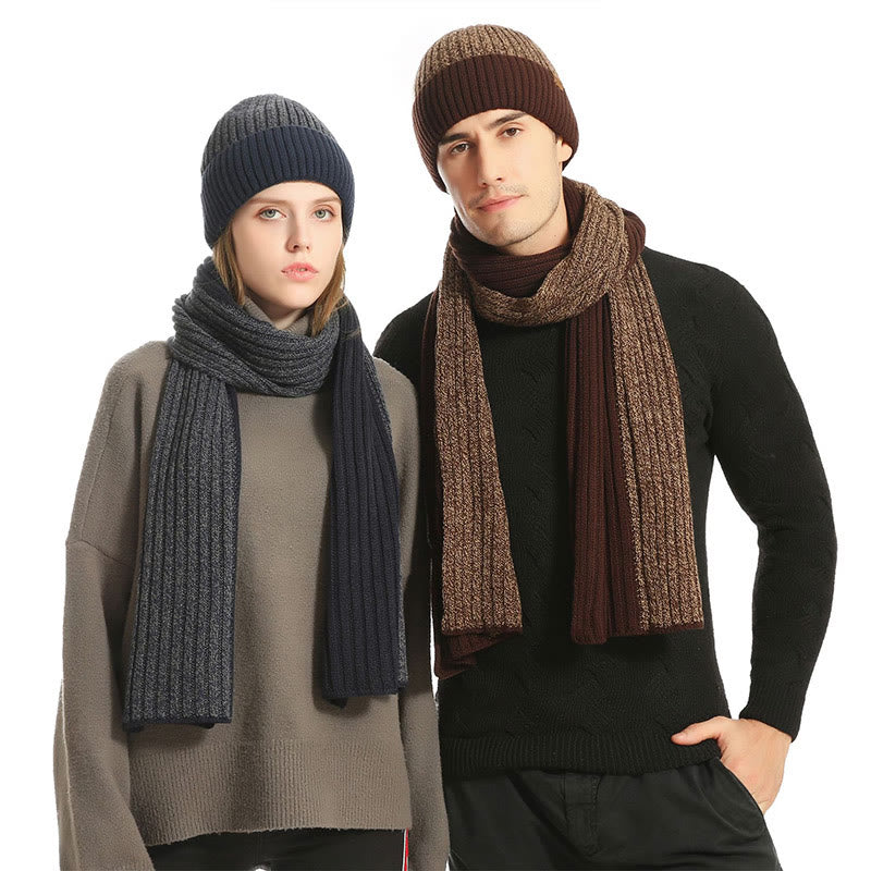 Farblich passende Handschuhe, Beanie, Schal, 3-in-1-Set - image 1