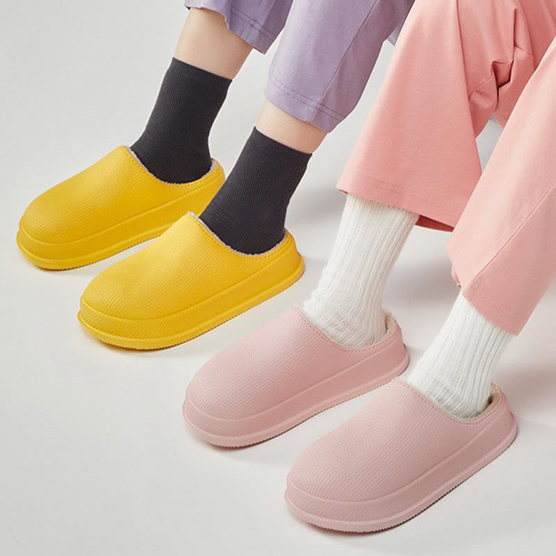 Rutschfeste Hausschuhe mit dicker Sohle in Übergröße - image 0