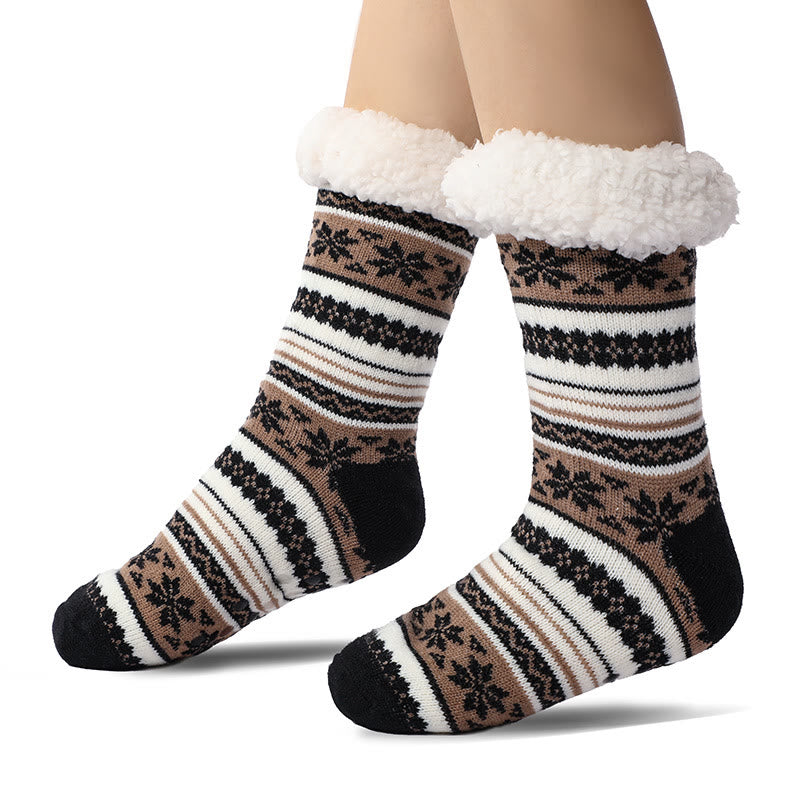 Farblich passende Hausschuhsocken mit Schneeflockenmotiv in Übergröße (2 Paar) - Schwarz - EU39-44 (US6-10) - image 2
