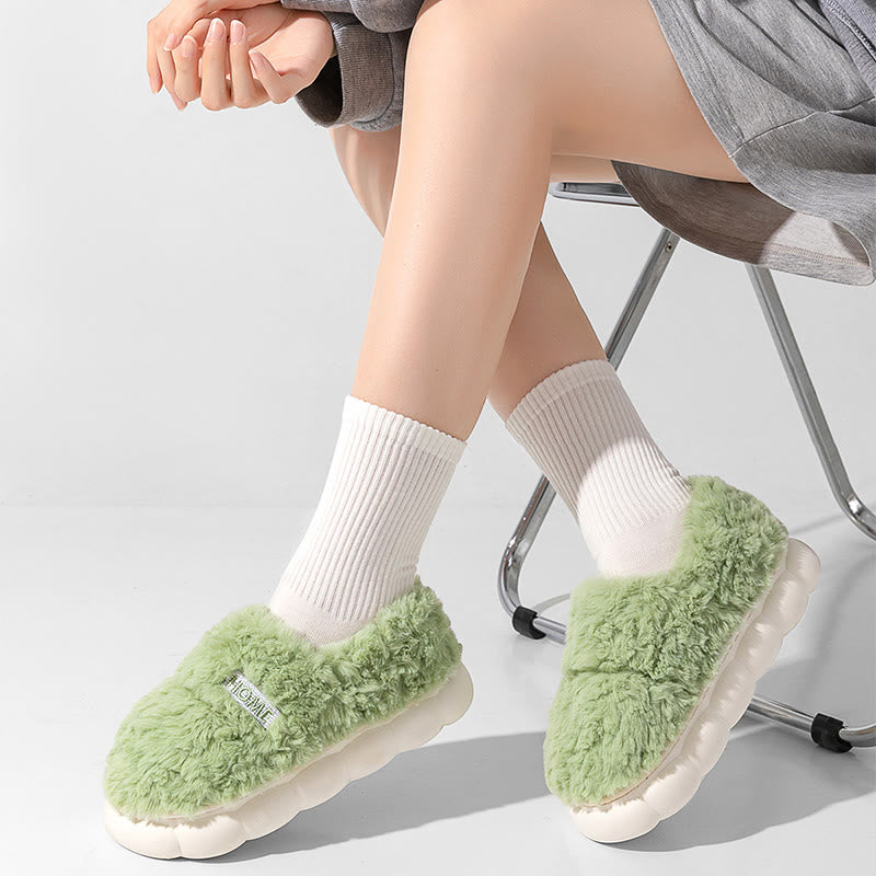 Hausschuhe in Übergröße mit dicker Sohle und einfarbiger Sohle - image 1