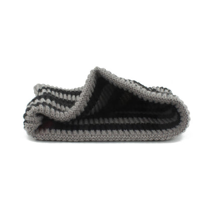 Große Größen: Beanie mit dicken Streifen und Katzenohren
