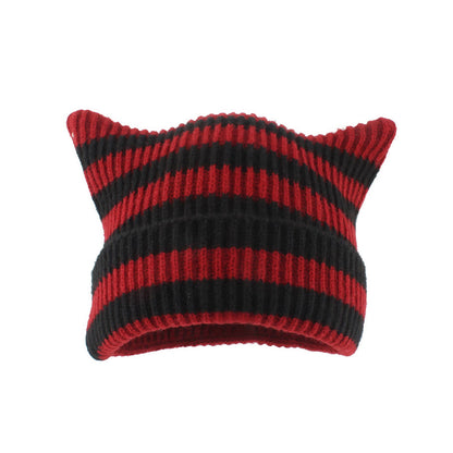 Große Größen: Beanie mit dicken Streifen und Katzenohren