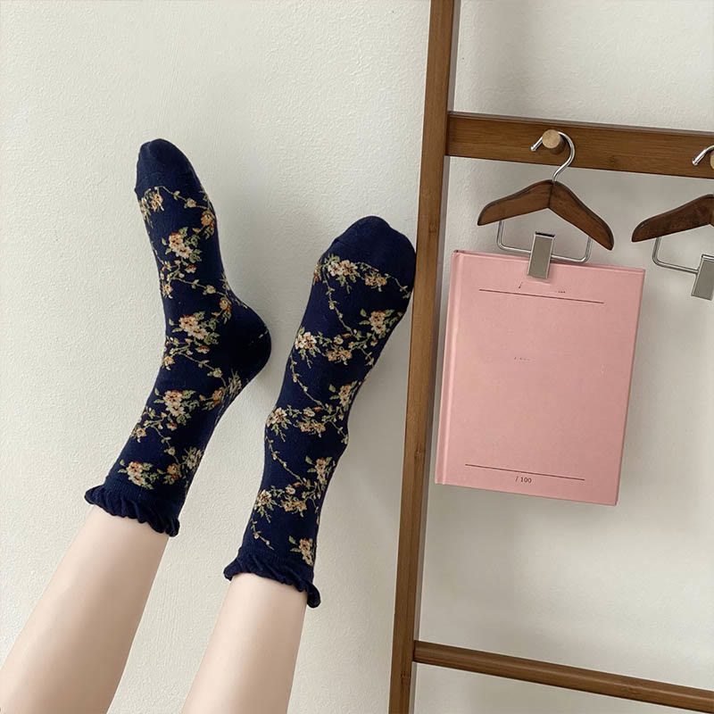 Süße Viertelsocken mit kleinen Blumenmustern (5 Paar) - image 6