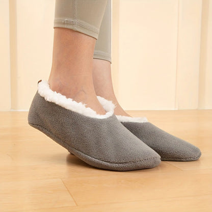 Rutschfeste Hausschuhsocken in Übergröße, einfarbig (3 Paar) - image 2