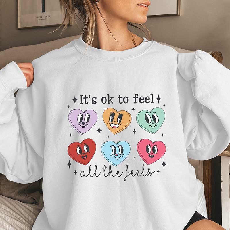 Sweatshirt mit „Love Emoticon“ in Übergröße