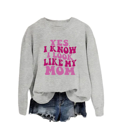 Lila Sweatshirt mit Buchstaben in Übergröße