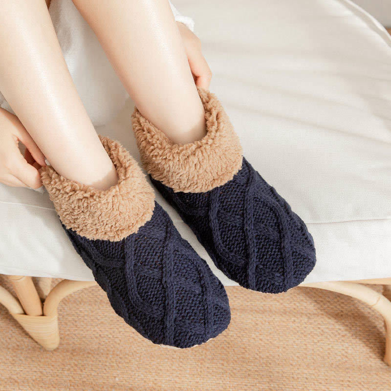 Rutschfeste, flauschige Hausschuhsocken in Übergröße - Marineblau - EU36-42 (US3-8,5) - image 4