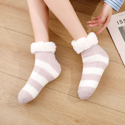 Slipper-Socken mit breiten Streifen in Übergröße