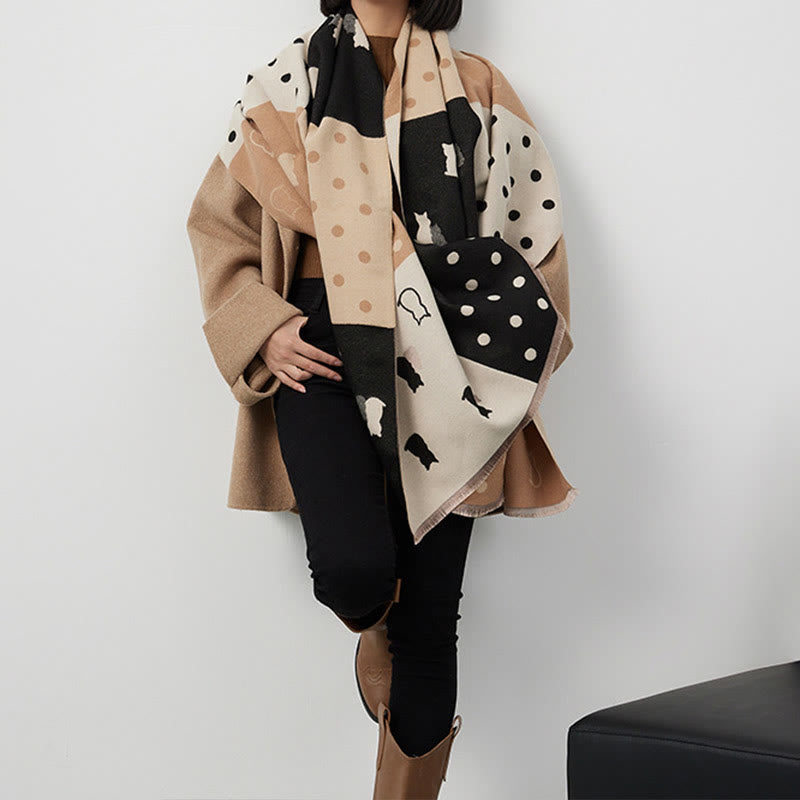 Weicher Deckenschal mit Punkten - image 1