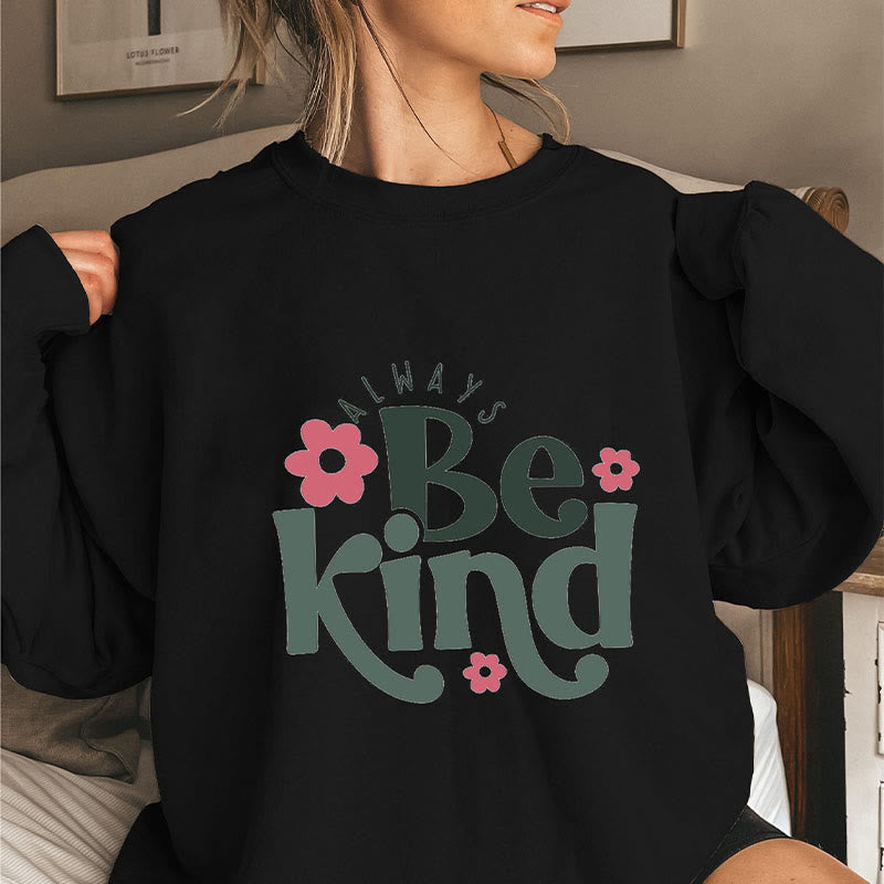 Sweatshirt „Always Be Kind“ in Übergröße - Schwarz - 3XL - image 2