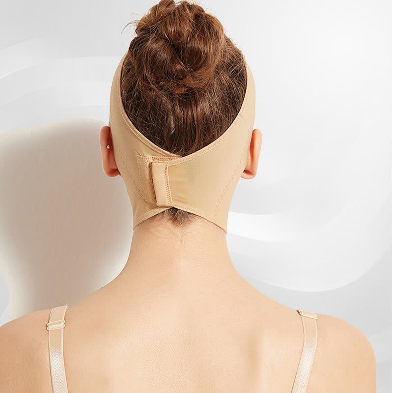 Kopfbedeckung mit dreireihiger Schnalle nach Operationen