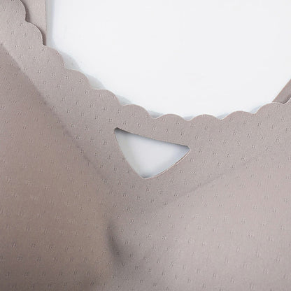 Nahtloser Push-up-BH mit gewelltem Rand in Übergröße ohne Bügel