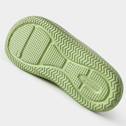 Rutschfeste Hausrutschen mit Fußgewölbeunterstützung