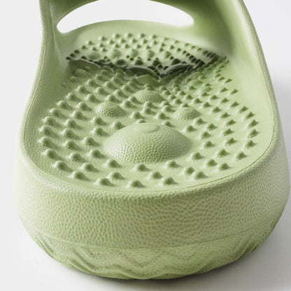 Rutschfeste Hausrutschen mit Fußgewölbeunterstützung