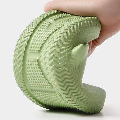 Rutschfeste Hausrutschen mit Fußgewölbeunterstützung