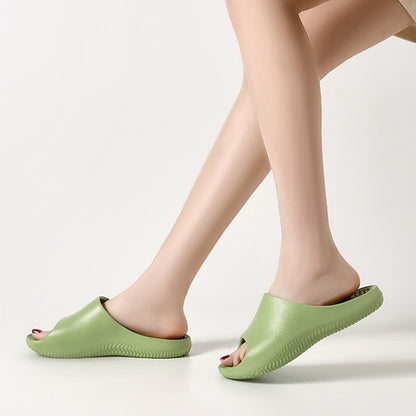 Rutschfeste Hausrutschen mit Fußgewölbeunterstützung