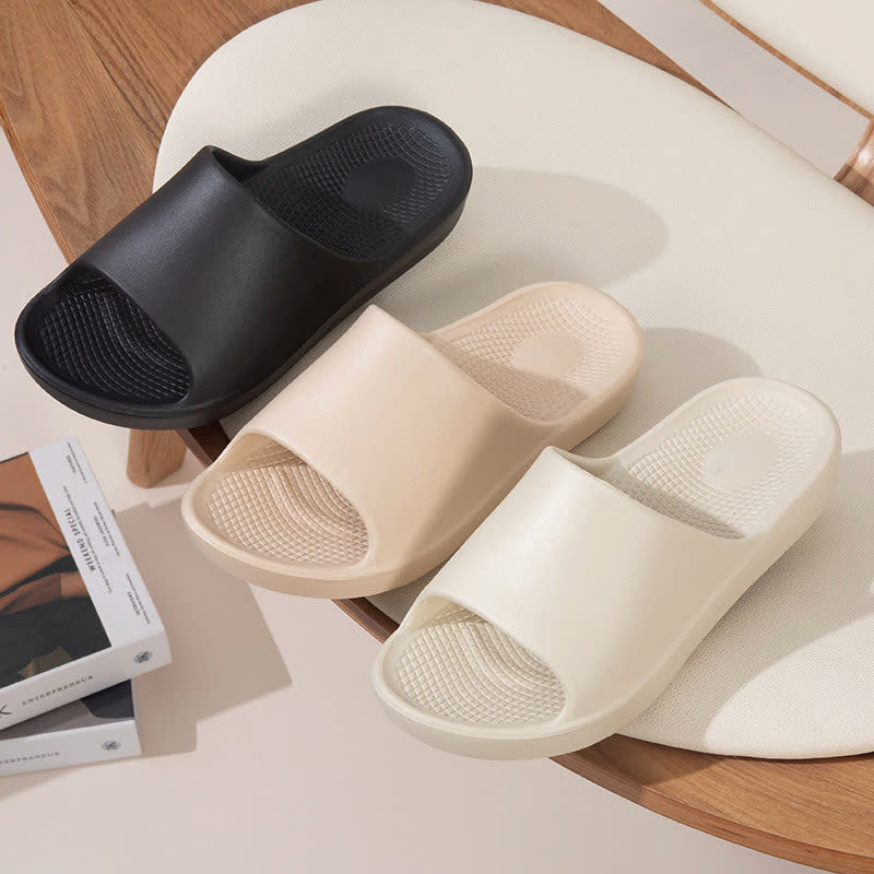 Einfarbige EVA-Hausschuhe mit dicker Sohle