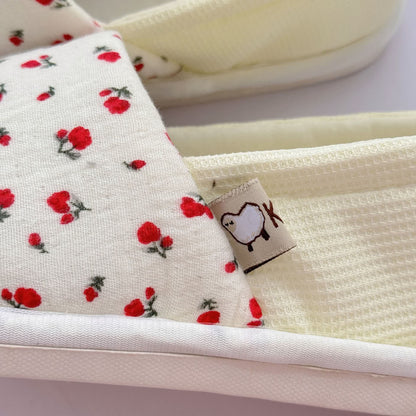 Rutschfeste Hausschuhe aus Canvas mit Blumenmuster - image 5