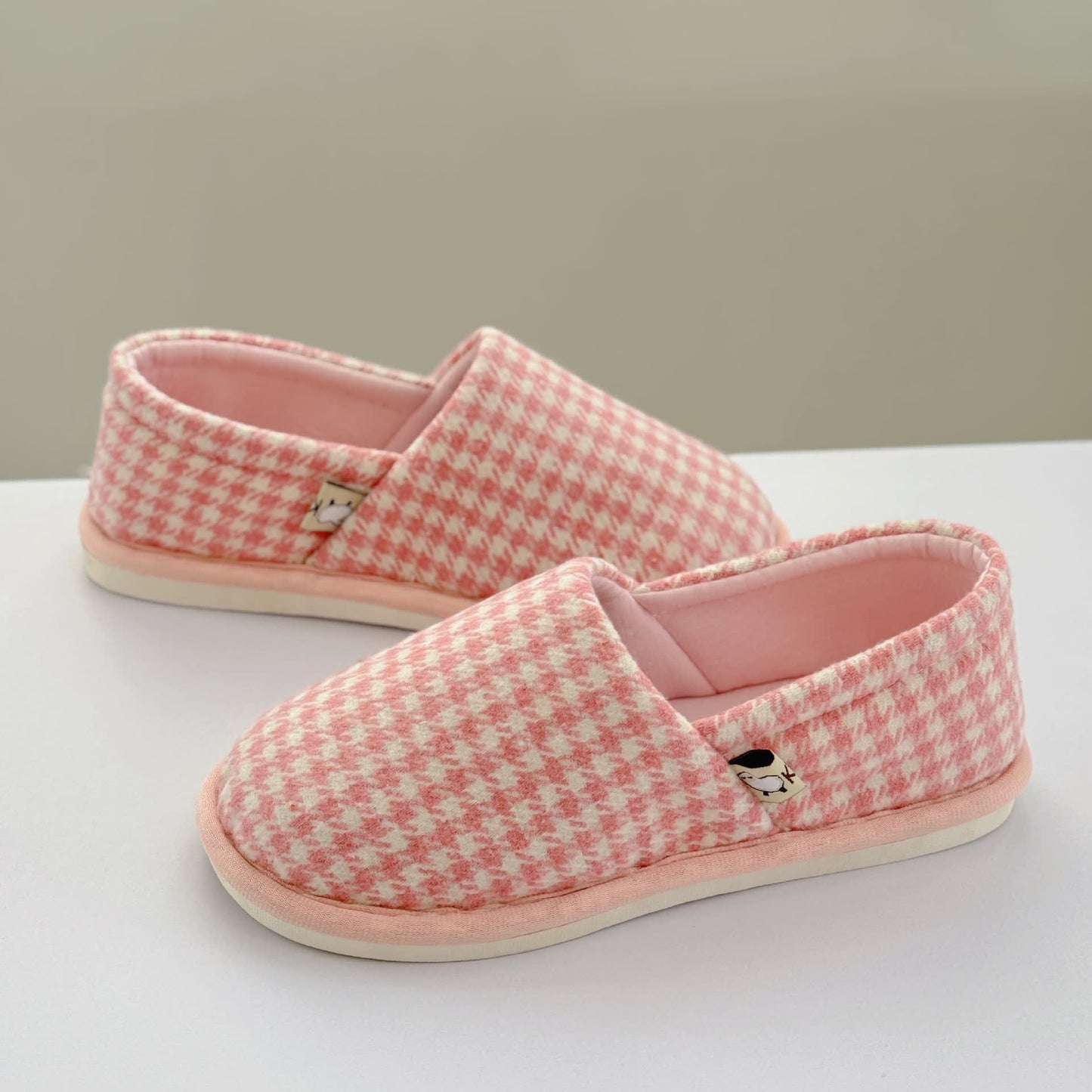 Karierte, rutschfeste, leichte Hausschuhe