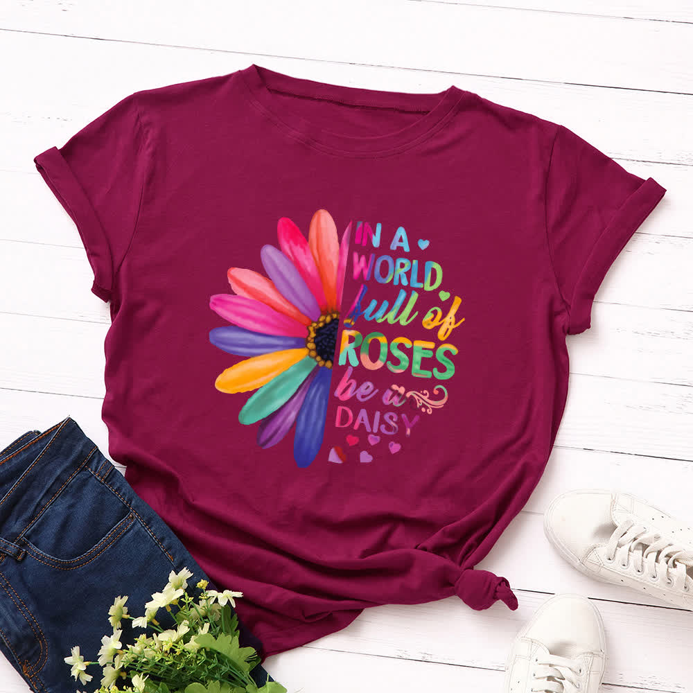 Kurzärmliges T-Shirt mit Gänseblümchen-Print in Übergröße - Wein - 5XL - image 11