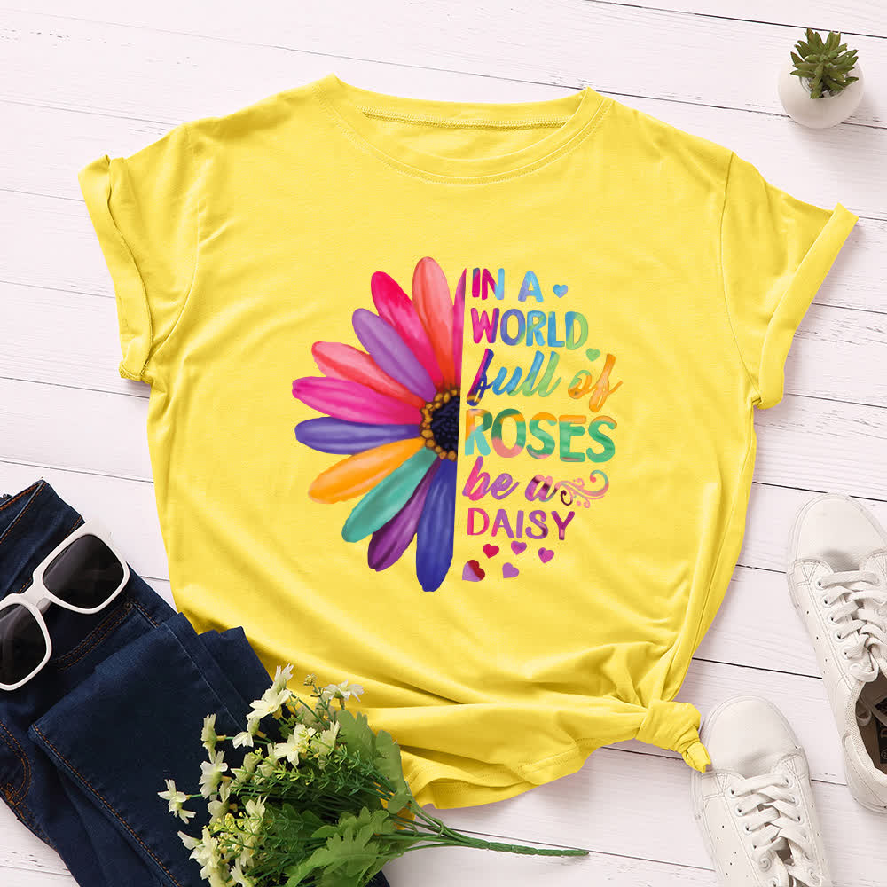 Kurzärmliges T-Shirt mit Gänseblümchen-Print in Übergröße - Gelb - 5XL - image 3