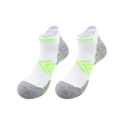 Atmungsaktive Sportsöckchen mit Pfeilmotiv in leuchtenden Farben (6 Paar)