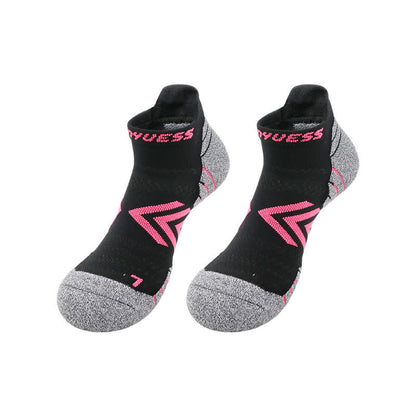 Atmungsaktive Sportsöckchen mit Pfeilmotiv in leuchtenden Farben (6 Paar)