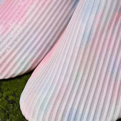 Strandpantoffeln mit Batikmuster in Übergröße