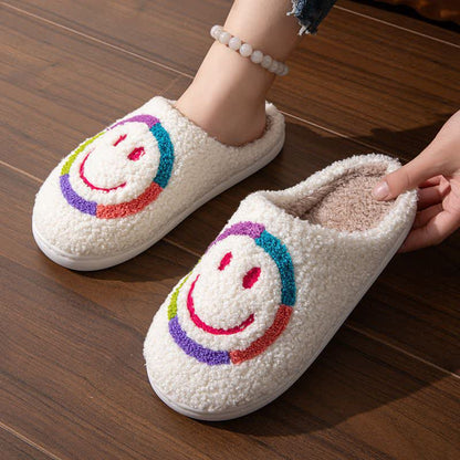 Flauschige Hausschuhe mit Smiley-Gesicht
