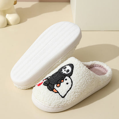 Flauschige Hausschuhe mit Cartoon-Totenkopf-Geister-Print - image 7