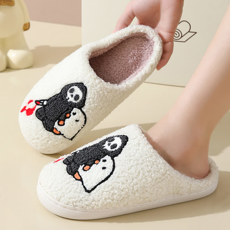 Flauschige Hausschuhe mit Cartoon-Totenkopf-Geister-Print - image 2