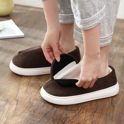 Rutschfeste, warme Hausschuhe mit Klettverschluss in Übergröße - image 8