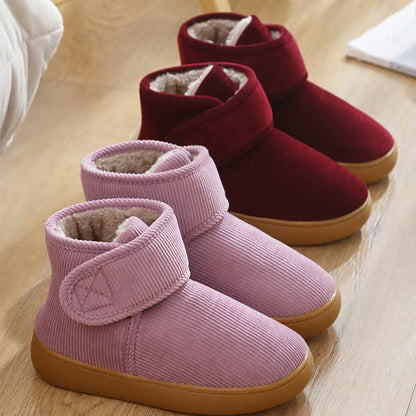 Hohe, warme Hausschuhe mit Klettverschluss - image 3