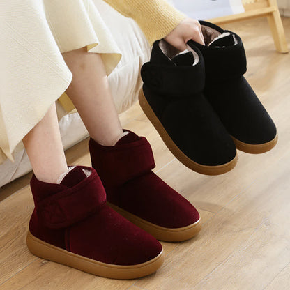 Hohe, warme Hausschuhe mit Klettverschluss - image 1