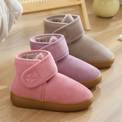 Hohe, warme Hausschuhe mit Klettverschluss - image 2