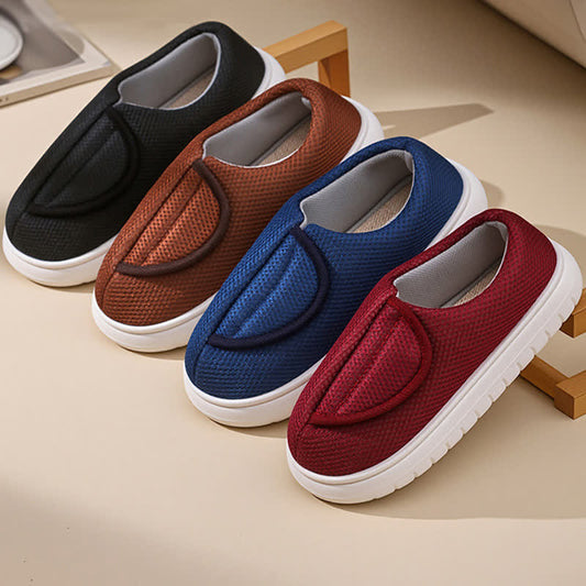 Slip-On-Hausschuhe aus Mesh mit weiter Öffnung - image 1