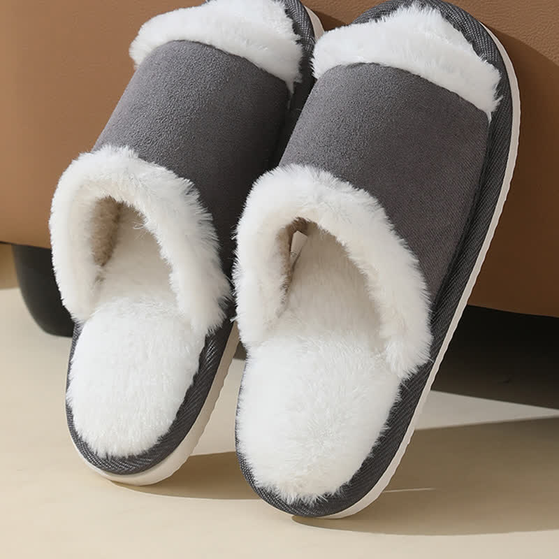 Wildleder-Slipper mit Fellbesatz