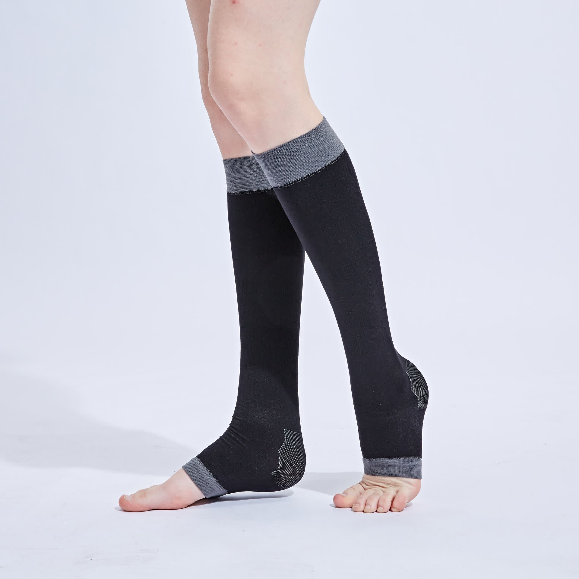 Schwarze Kompressions-Kniestrümpfe mit offener Spitze (3 Paar) - Schwarz - EU36-42 (US3-8,5) - image 2