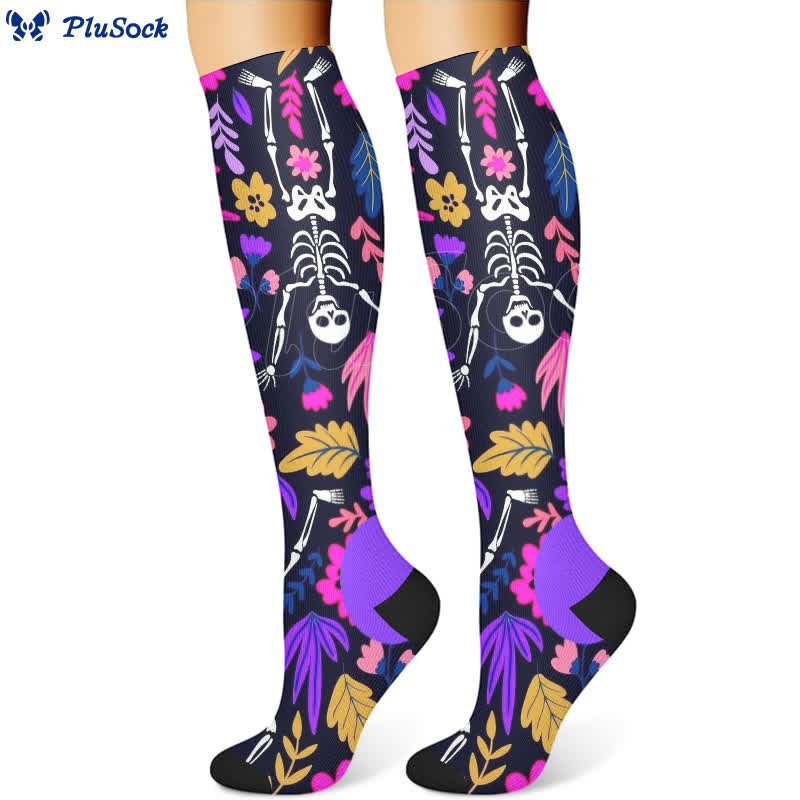 Kompressionsstrümpfe mit Halloween-Totenkopf-Print (3 Paar) - image 3