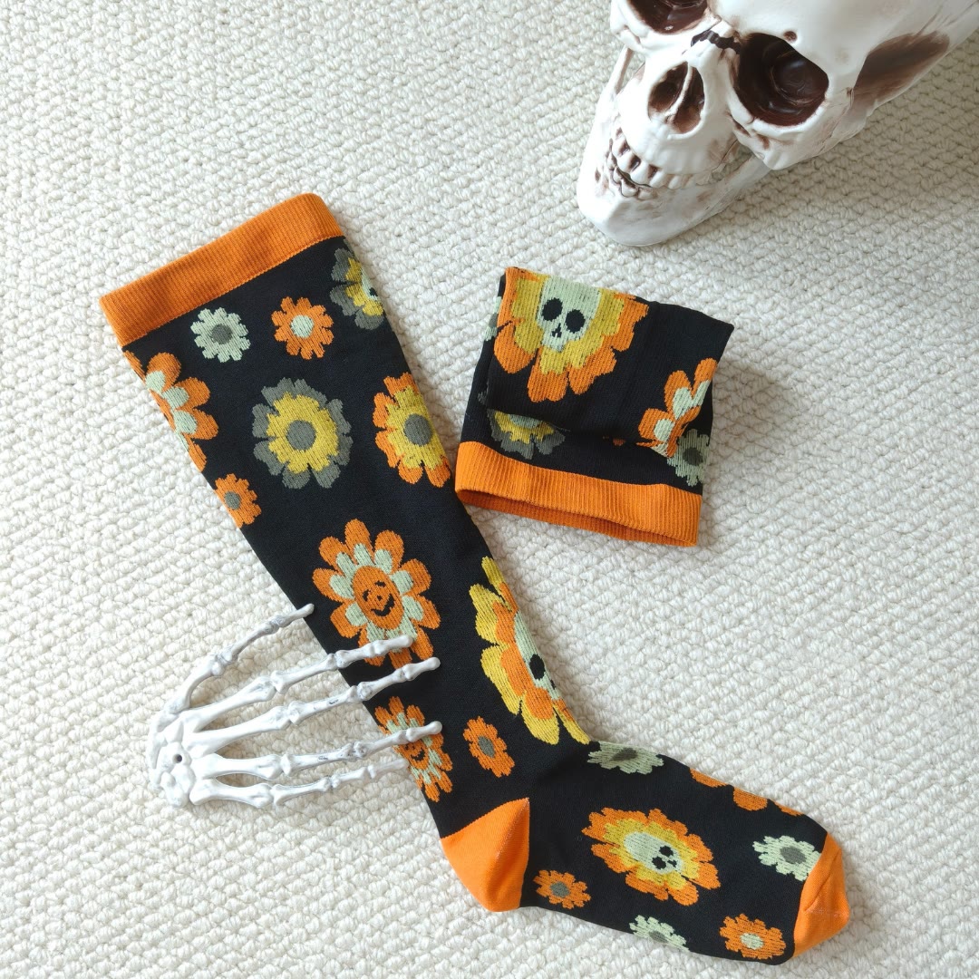Kompressionsstrümpfe der Halloween-Blumentotenkopf-Serie in Übergröße (3 Paar) - image 3