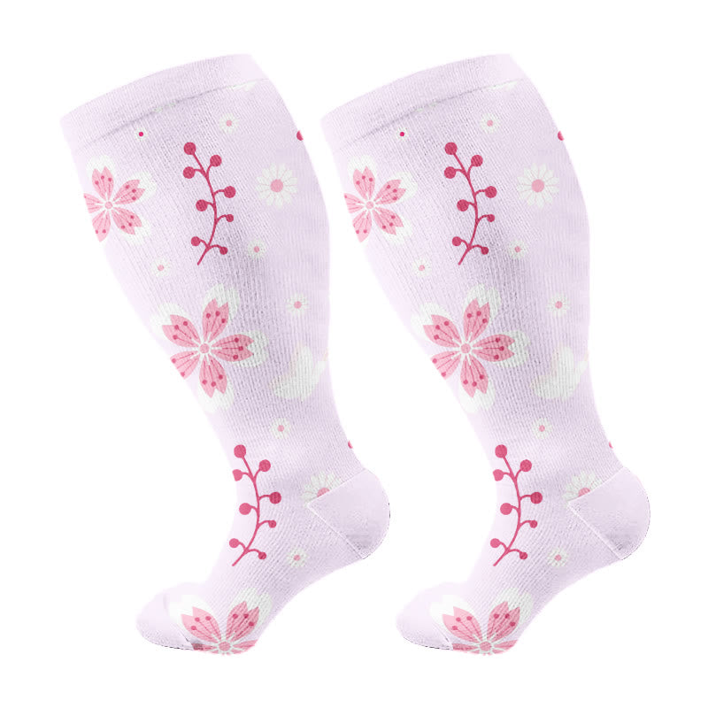 Kompressionsstrümpfe mit Kirschblütenmotiv in Übergröße (3 Paar) - Lila (1 Paar) - 4XL - image 6