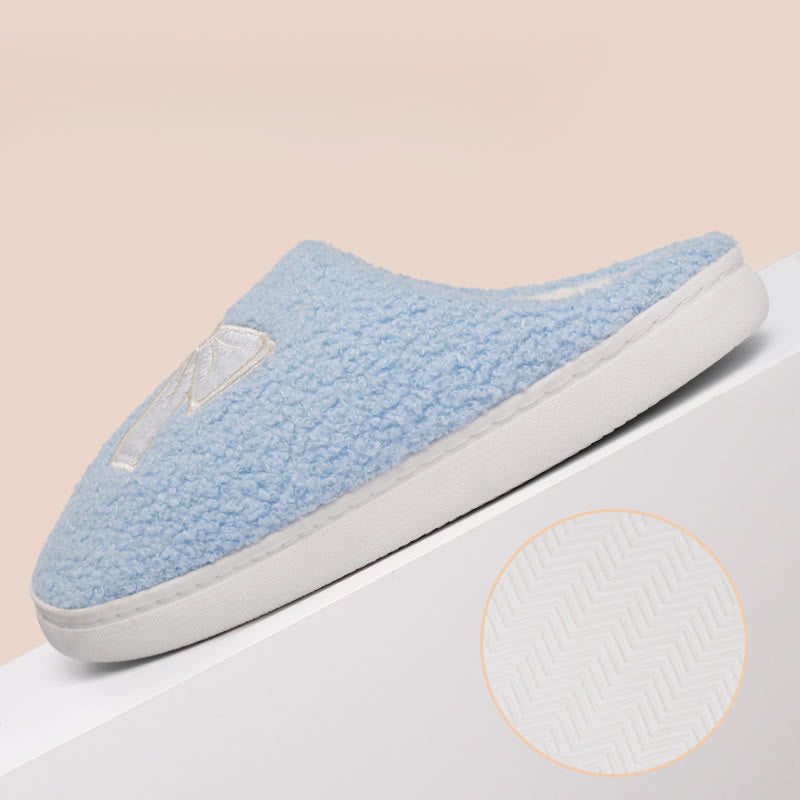 Blaue Hausschuhe mit Schleife in Übergröße - image 4